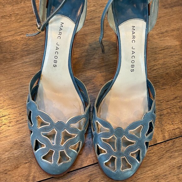 Marc Jacobs Blue Leather D'Orsay Heels with Silver Cutout Ankle Strap Size 39.5 - Picture 1 of 5
